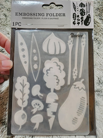 DARICE EMBOSSING FOLDER - VEGETABLES