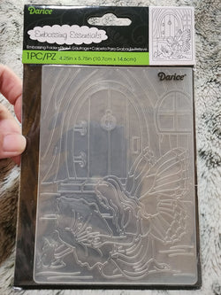 DARICE EMBOSSING FOLDER - FAIRY DOOR