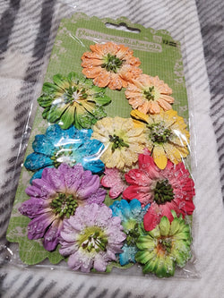 SUGAR DAISIES - PRIMA EMBELLISHMENTS